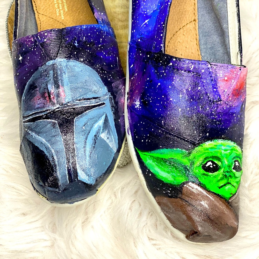 Mando and baby Yoda Hand Painted Men’s Toms